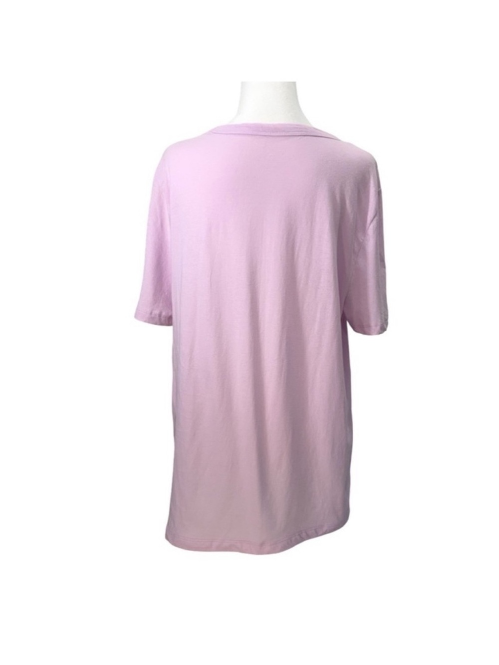 Universal Thread T-Shirt - Picture 2 of 2